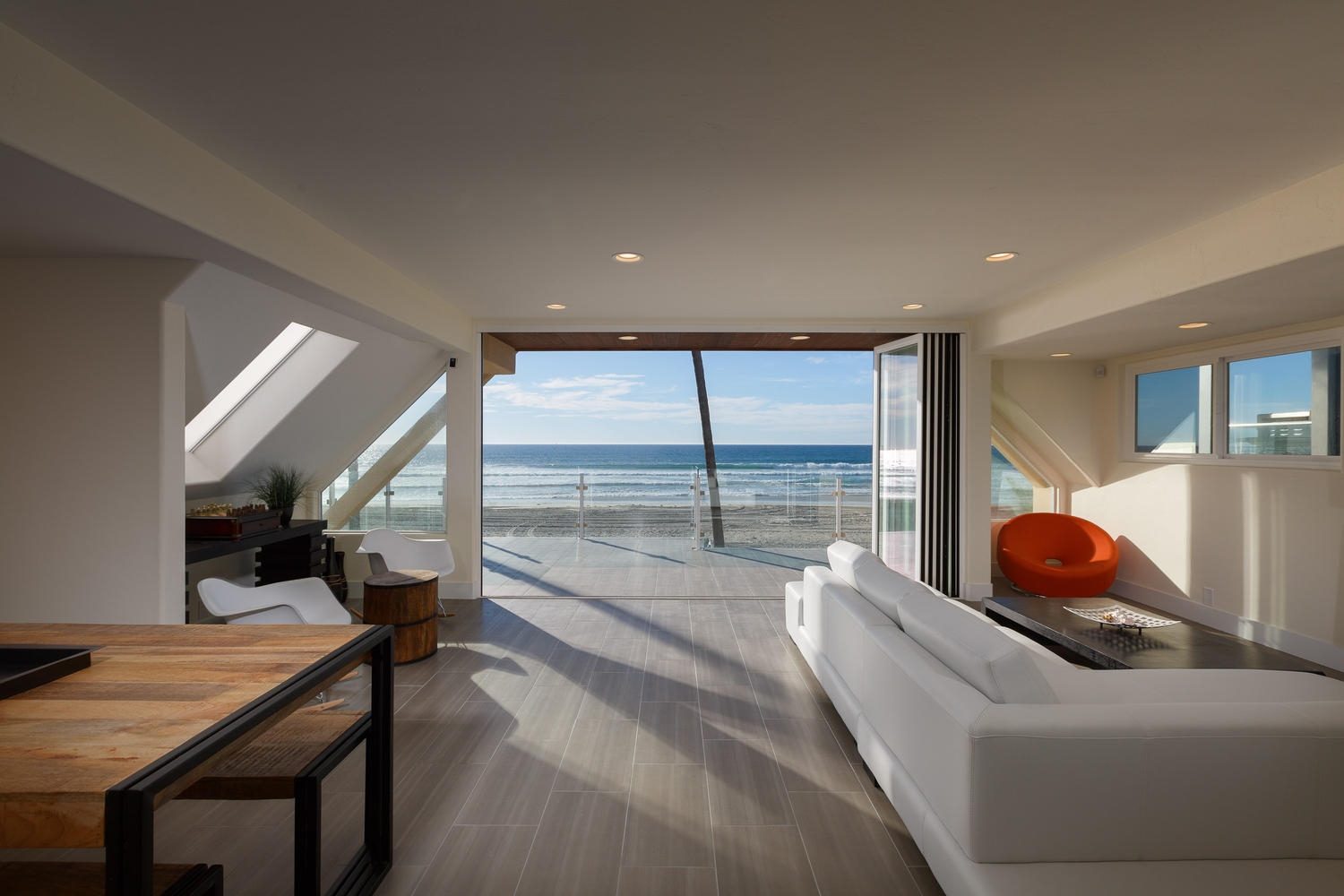 Pacific Dream Penthouse, a Luxury 3-bedroom 3-bath Oceanview Vacation Rental in San Diego