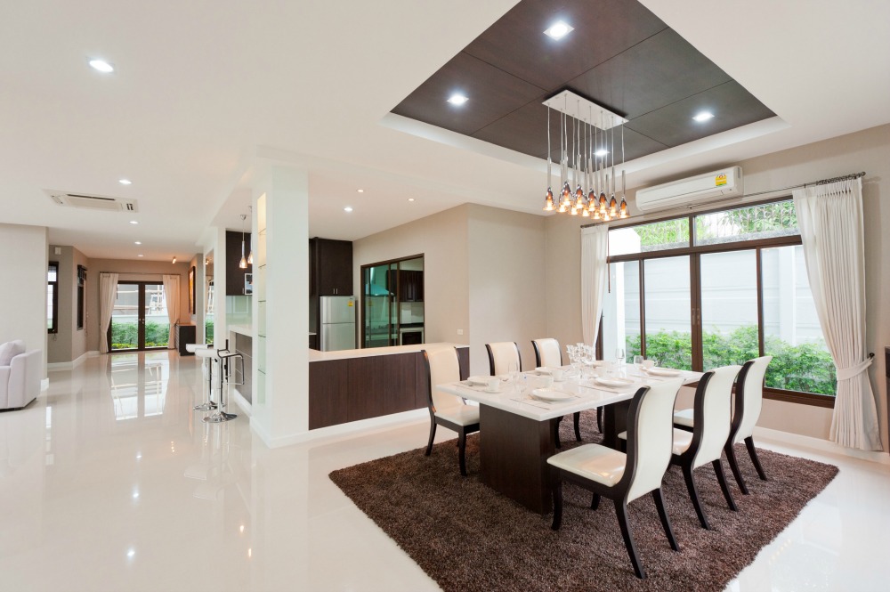 Modern Dining Room Staging and Design